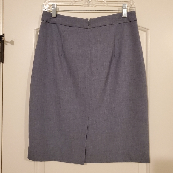 Banana Republic pencil skirt - Picture 3 of 3